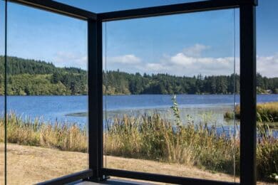 Black Solid Glass Railing – Cullaby Lake, OR