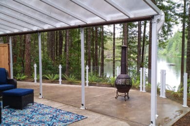 White Frameless Glass Railing – Grapeview, WA