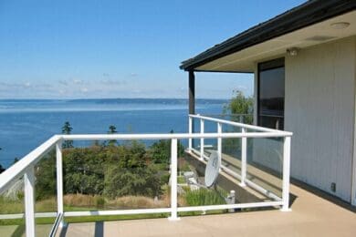 White Solid Glass Railing – Kirkland, WA
