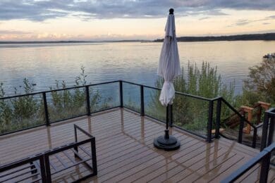 Black Element Glass Railing – Suquamish, WA